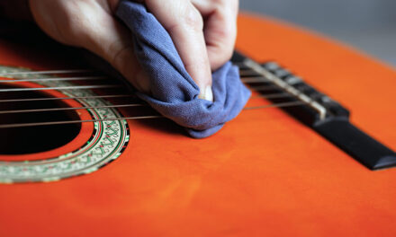 Kako pravilno očistiti kitaro?