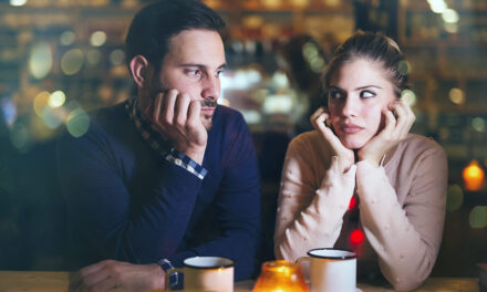 10 znakov, da osebo zanima le intima